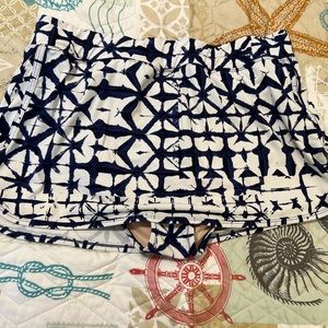 Garnet Hill swim skirt in a dark blue and white print. Size 14